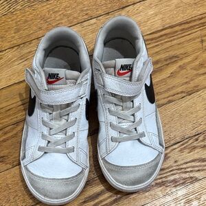 Nike Kids White and Black Sneakers